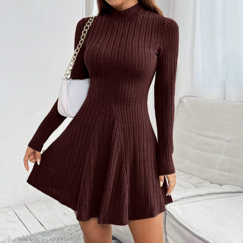 Emma – The Timeless Mock Neck Flare Dress