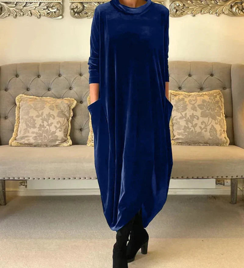 Etta – Elegant Velvety Winter Dress with Pockets