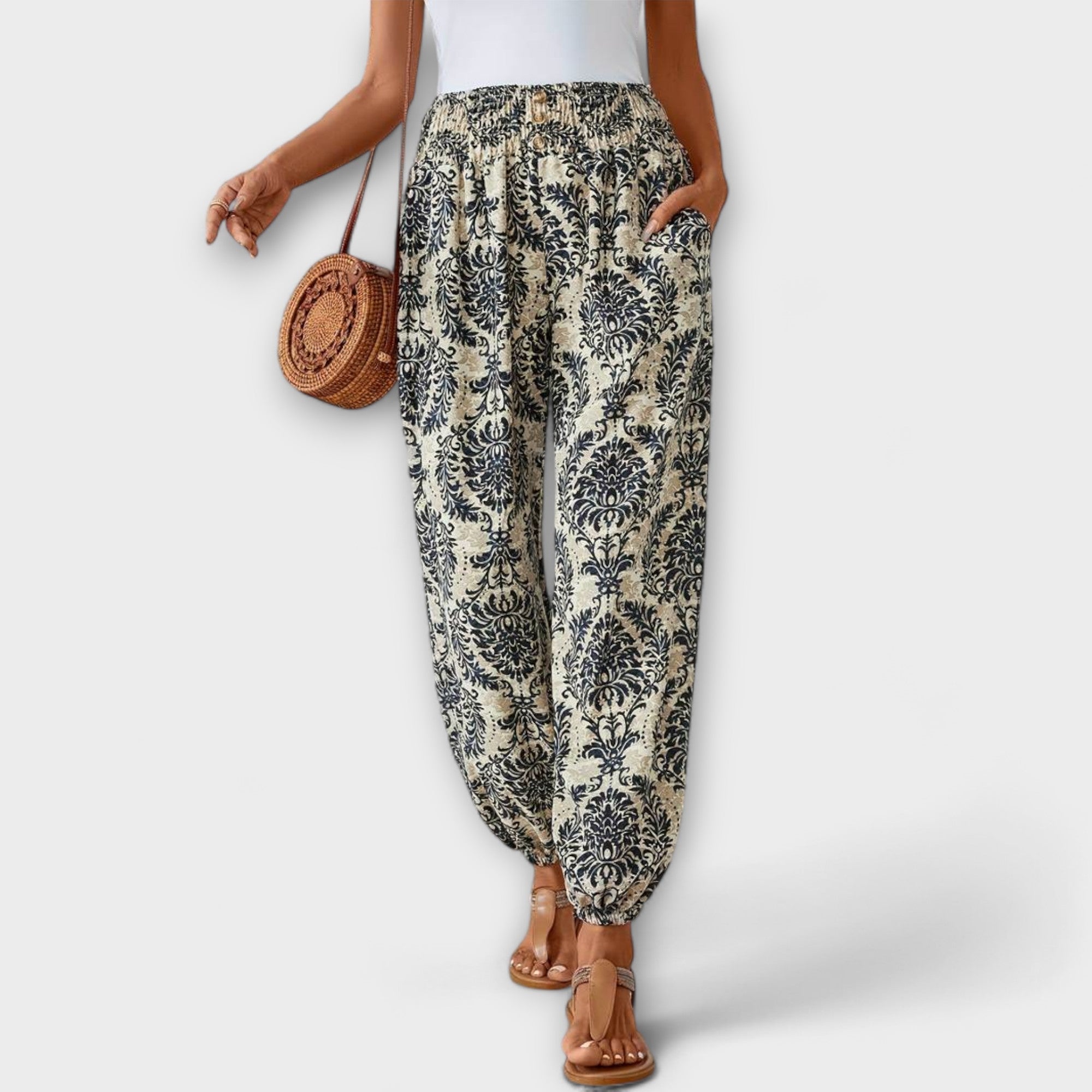 Scarlett – Trousers with Ethnic Print