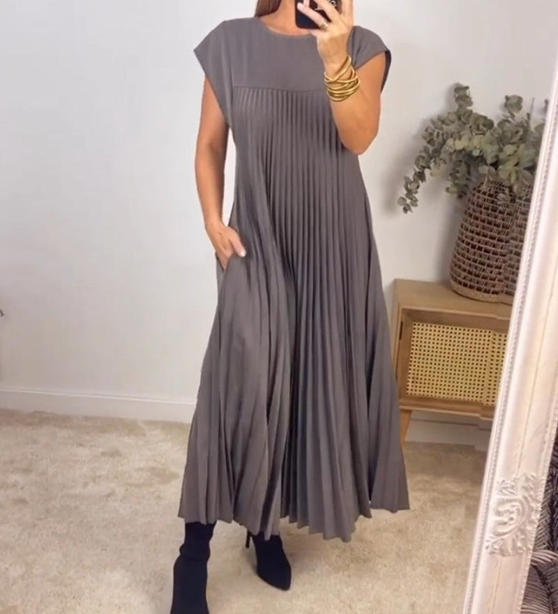 Ida™ – Pleated Maxi Dress