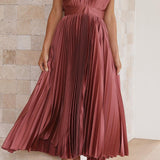 Maria™ | Elegant Pleated Maxi Dress