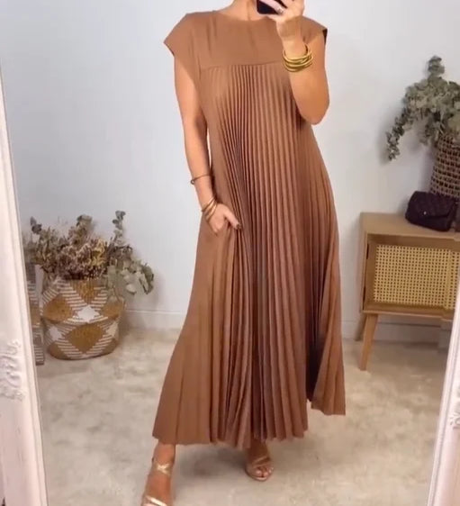 Ida™ – Pleated Maxi Dress