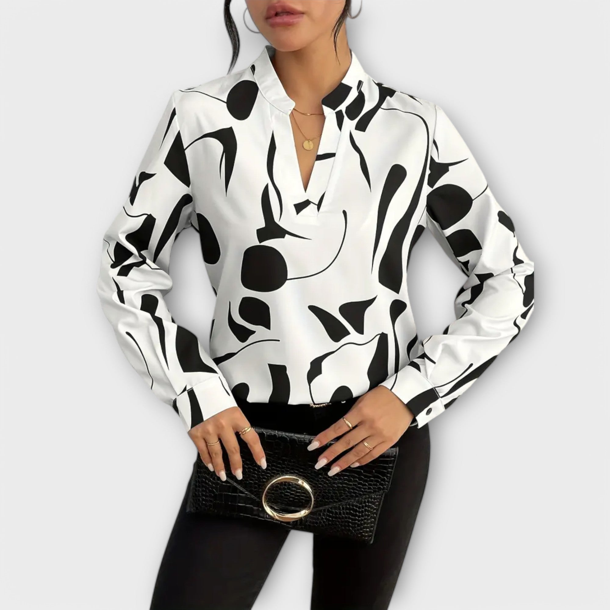 Elegant Blouse with Long Sleeves and V-Neck